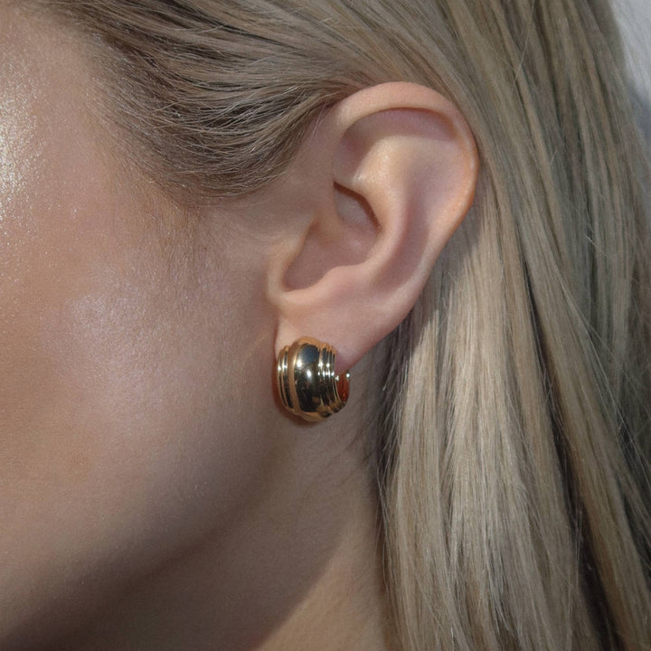 Alondra Hoops