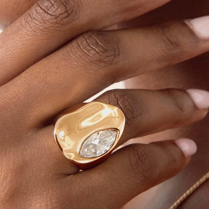 18K Gold Liquid Crystal Statement Ring