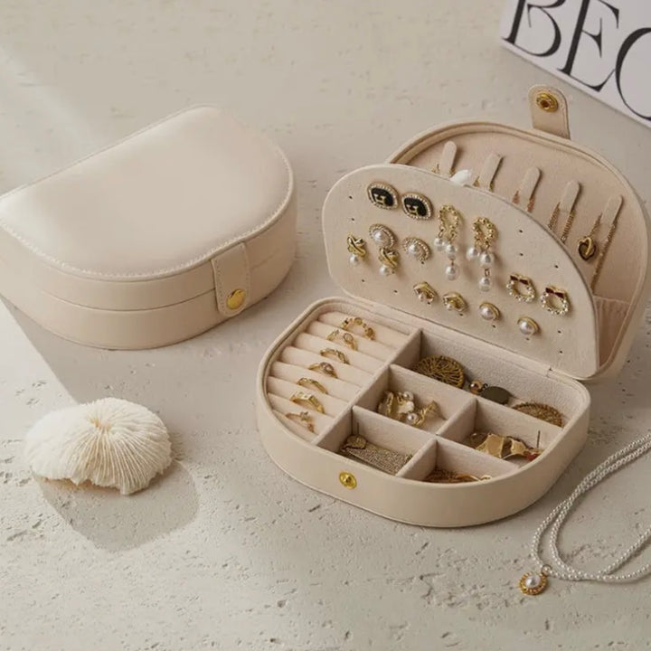 Vintage Portable Jewelry Case