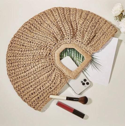 Tan Retro Straw Vacation Bag