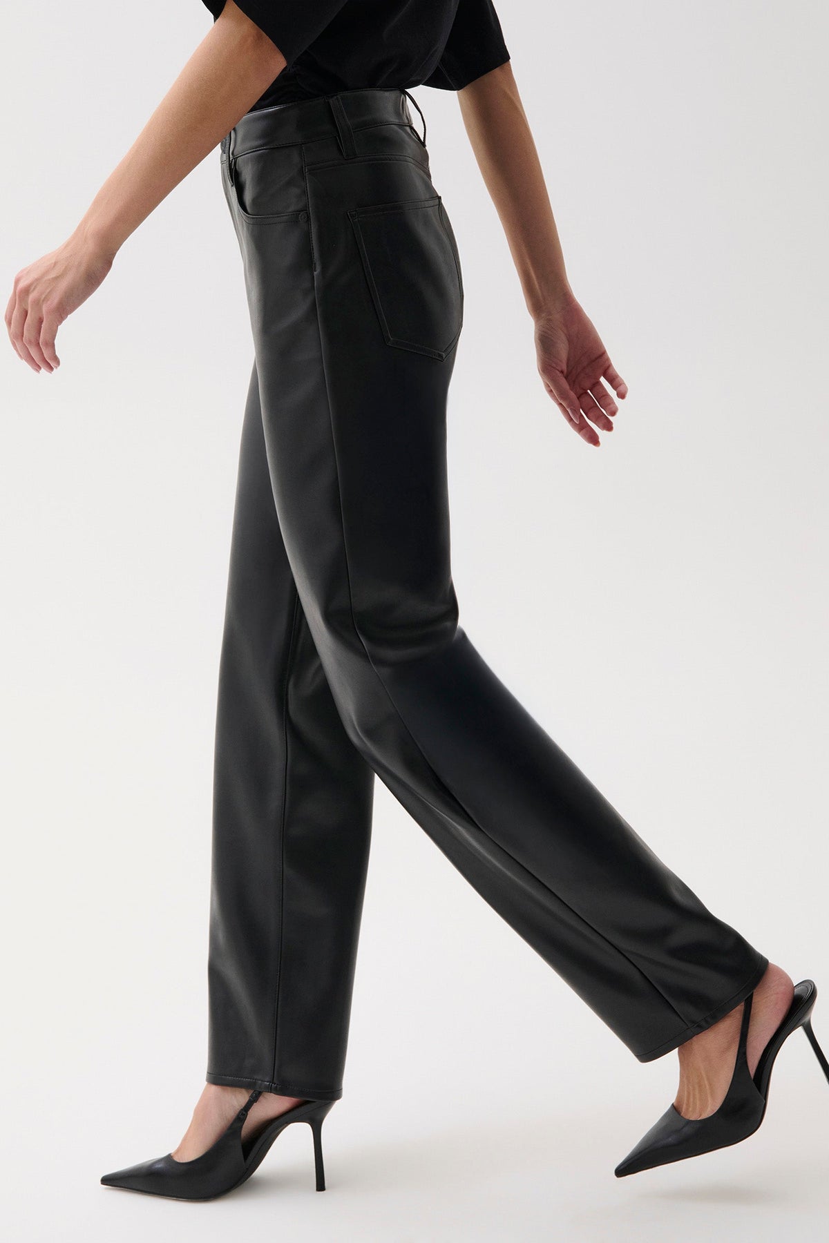 PISTOLA Cassie Straight Pant in onyx, walking