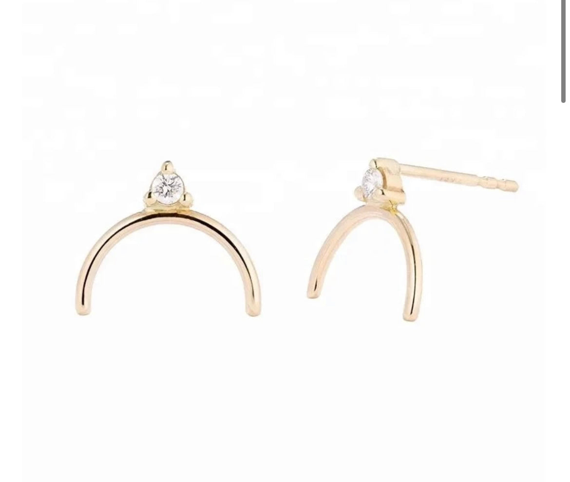 Gold Arch Brooke Studs